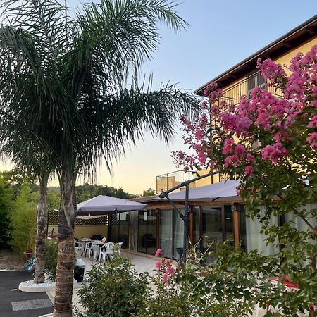 Villa Delle Rose Неаполь Экстерьер фото