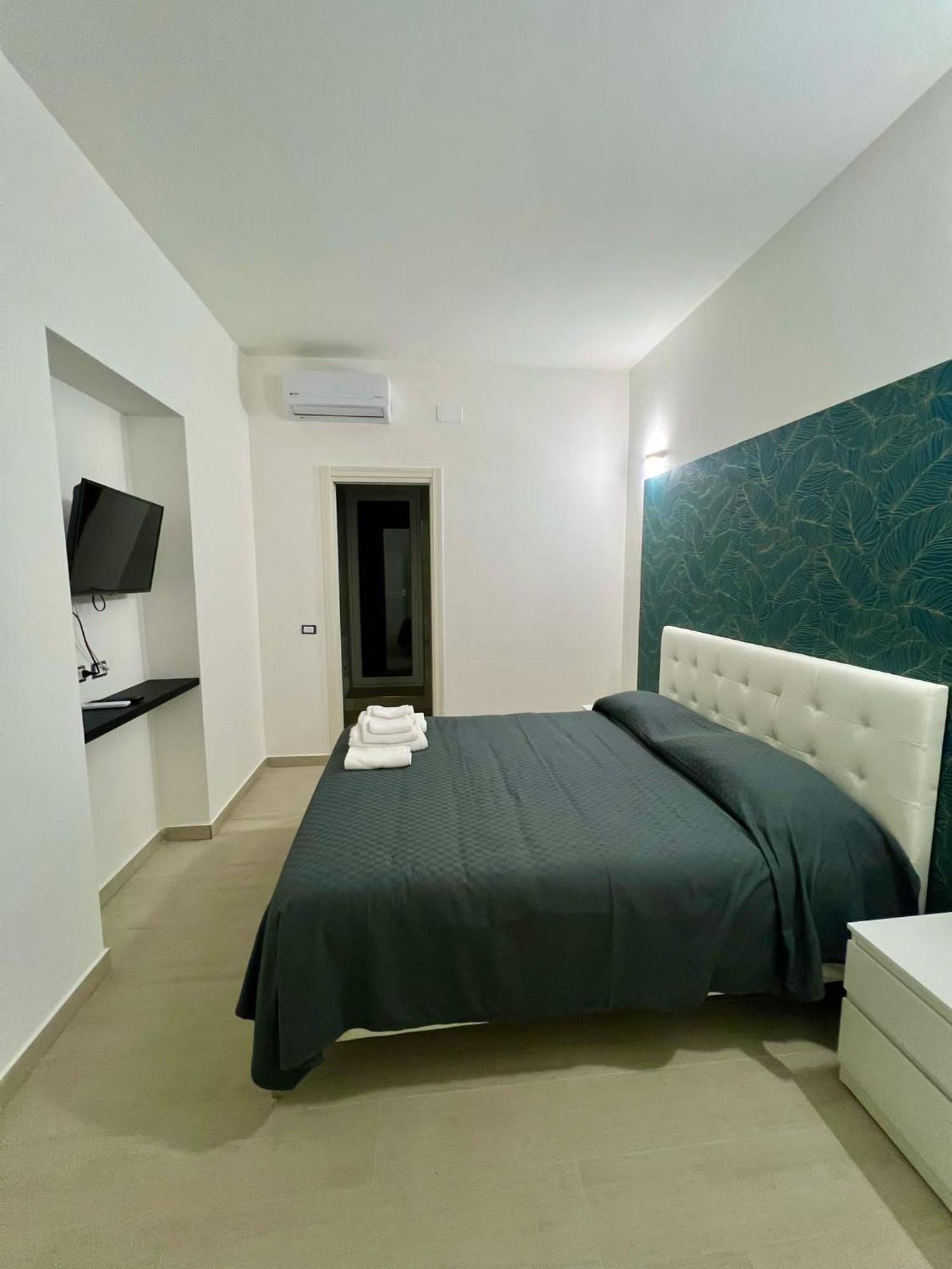 Villa Delle Rose Неаполь Экстерьер фото