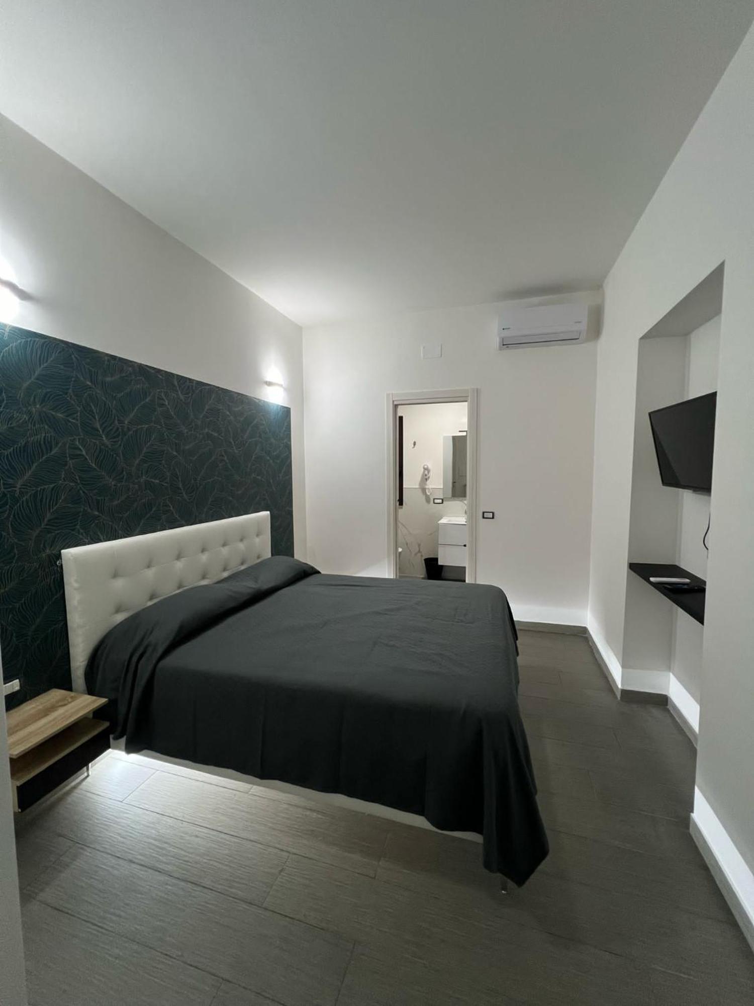 Villa Delle Rose Неаполь Экстерьер фото